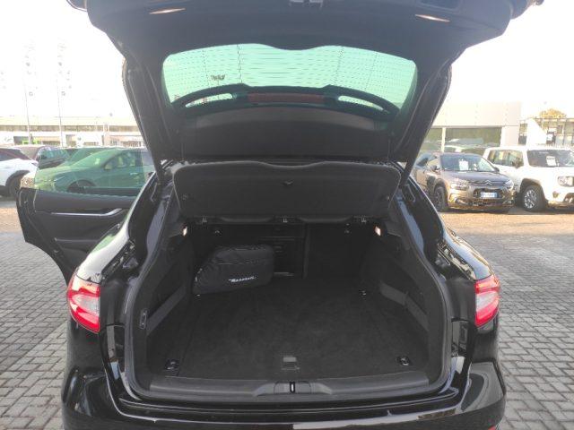 MASERATI Levante V6 Diesel 275 CV AWD Nerissimo Edition