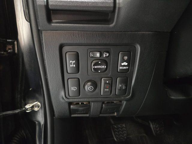 TOYOTA Hilux D-4D 4WD EXTRA CAB MANUALE