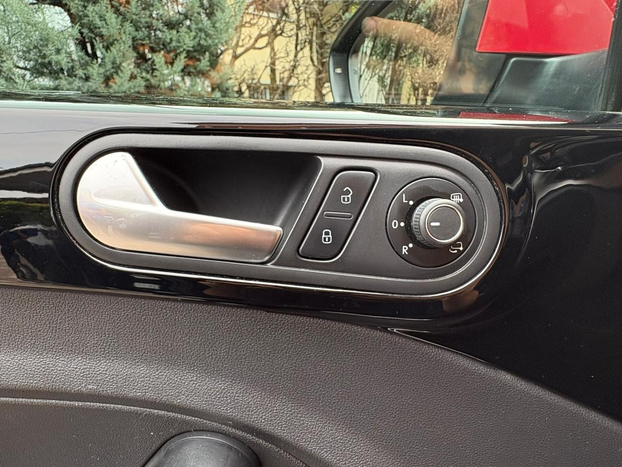 Volkswagen Maggiolino 1.2 TSI Club DSG NAVY TELECAMERA