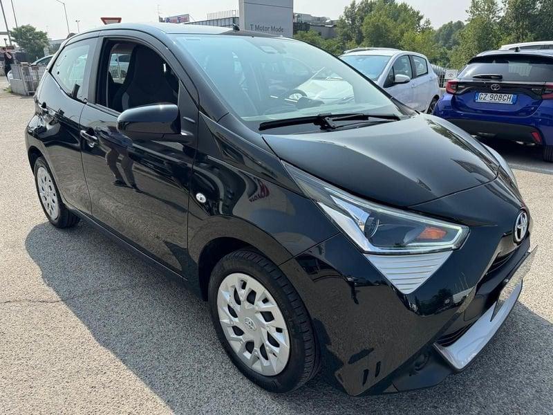 Toyota Aygo Connect 1.0 VVT-i 72 CV 5 porte x-fun