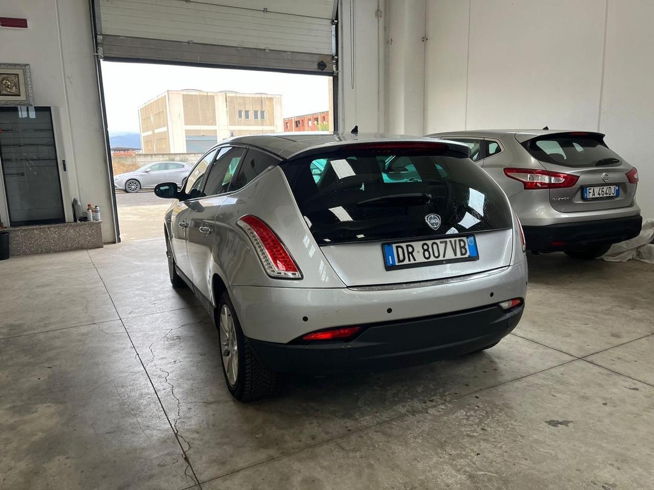 Lancia Delta 1.6 MJT DPF Platino