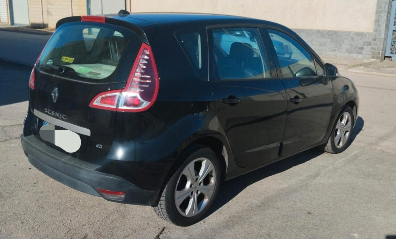 Renault Scenic XMod 1.5 dCi 110CV Luxe