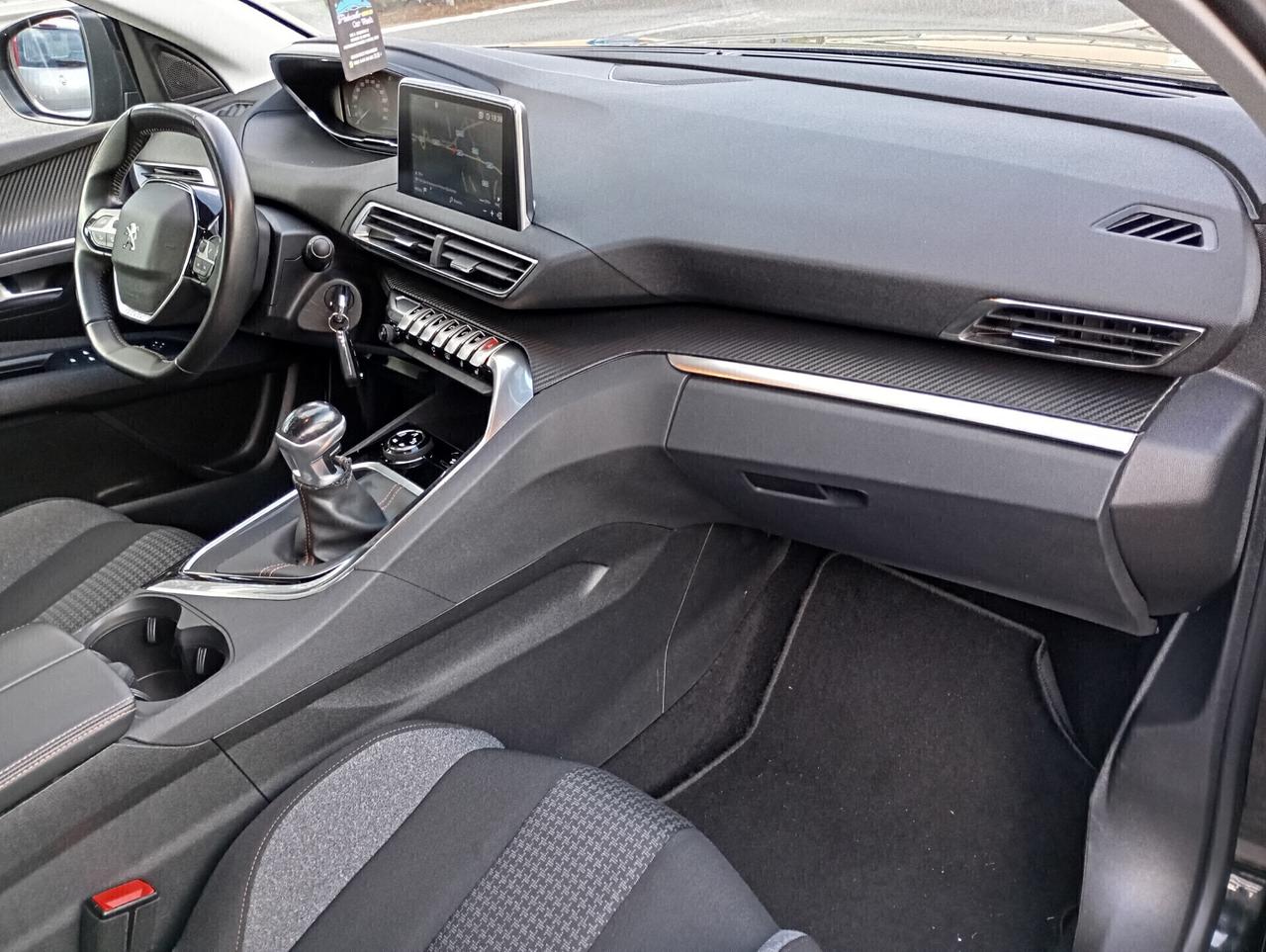 Peugeot 3008 1.5 BlueHDi 130CV Business