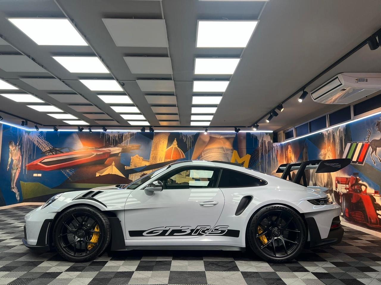 Porsche 911 992 Coupe 4.0 GT3 RS WEISSACH PACK (911)