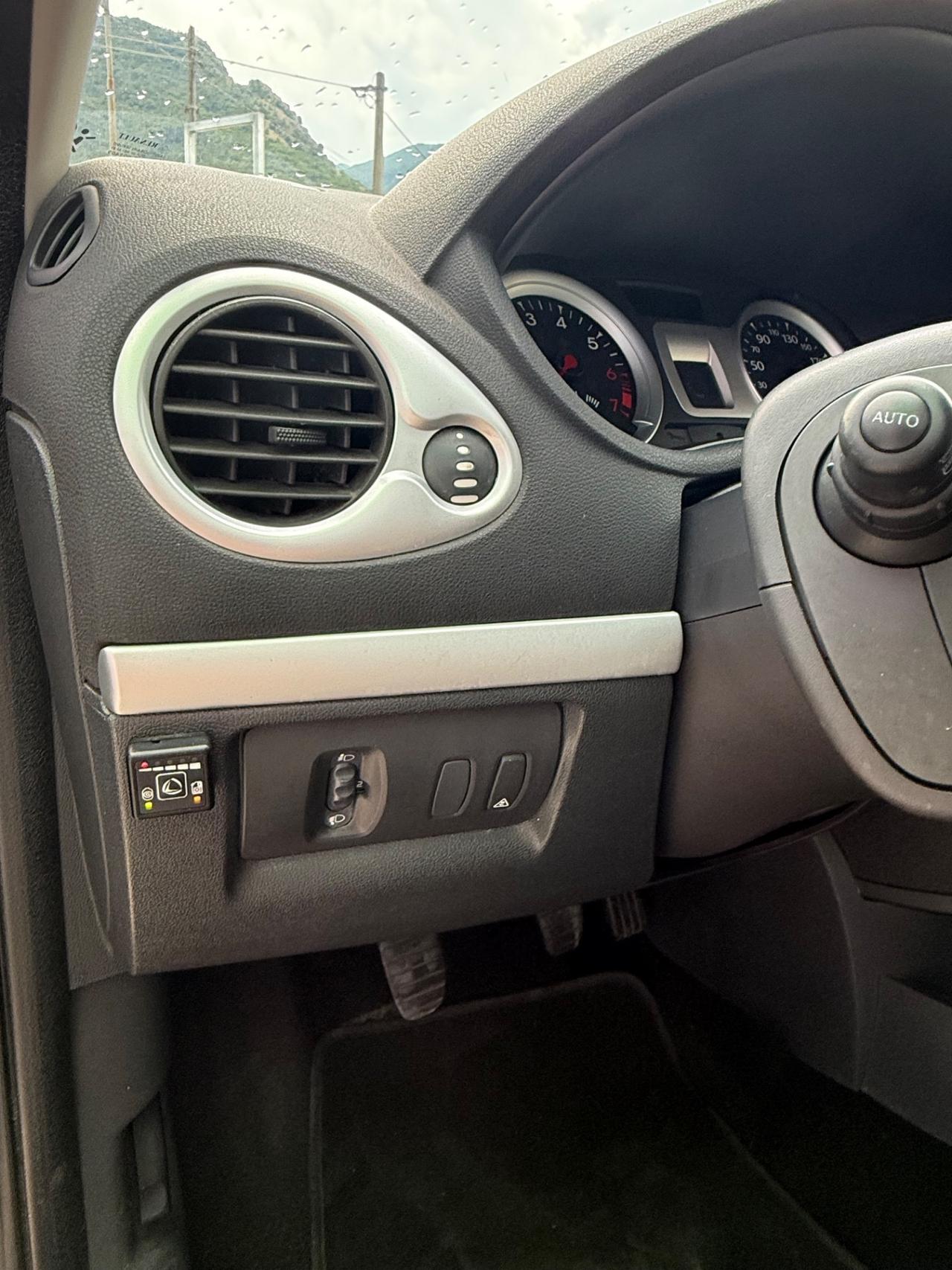 Renault Clio 1.2 16V 5 porte GPL Dynamique