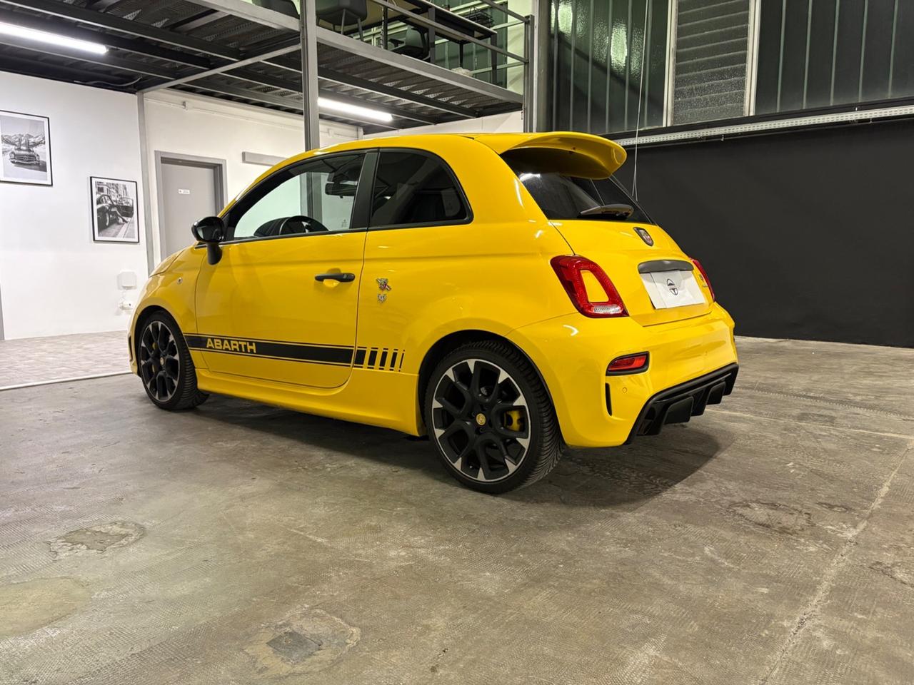 Abarth 595 1.4 Turbo T-Jet 180 CV Competizione
