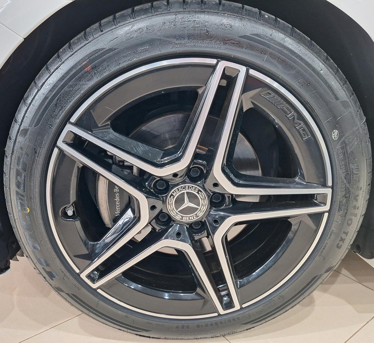 Mercedes A 200d Aut Premium AMG Night Edition