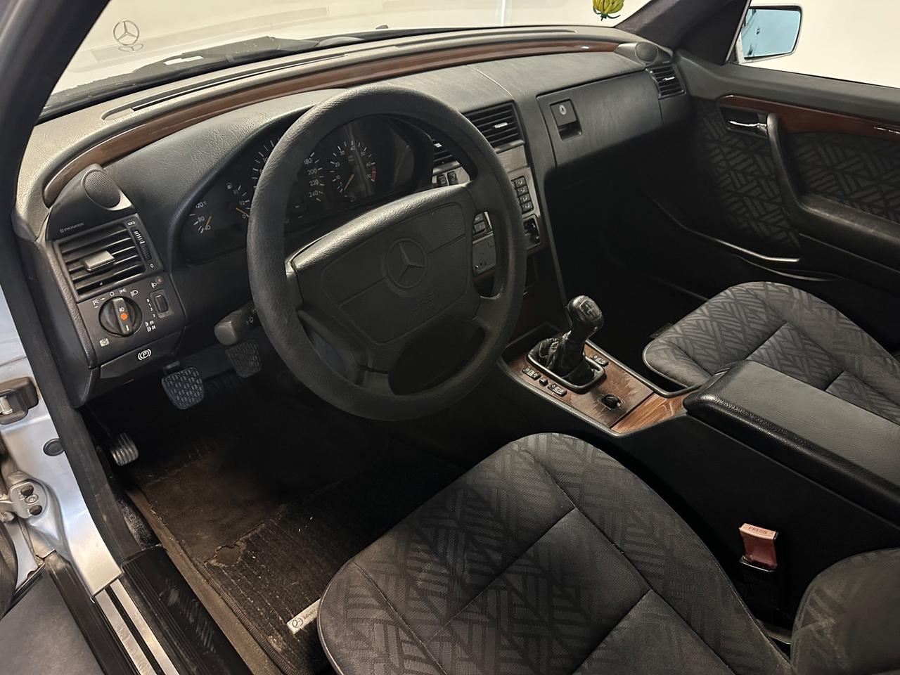 MERCEDES-BENZ C 180 DIESEL 122CV UNIPRO