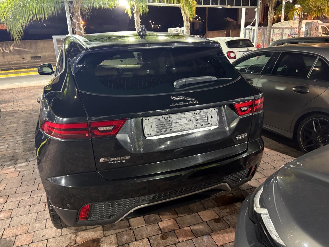 Jaguar E-Pace 2.0D 150 CV prezzo 13500