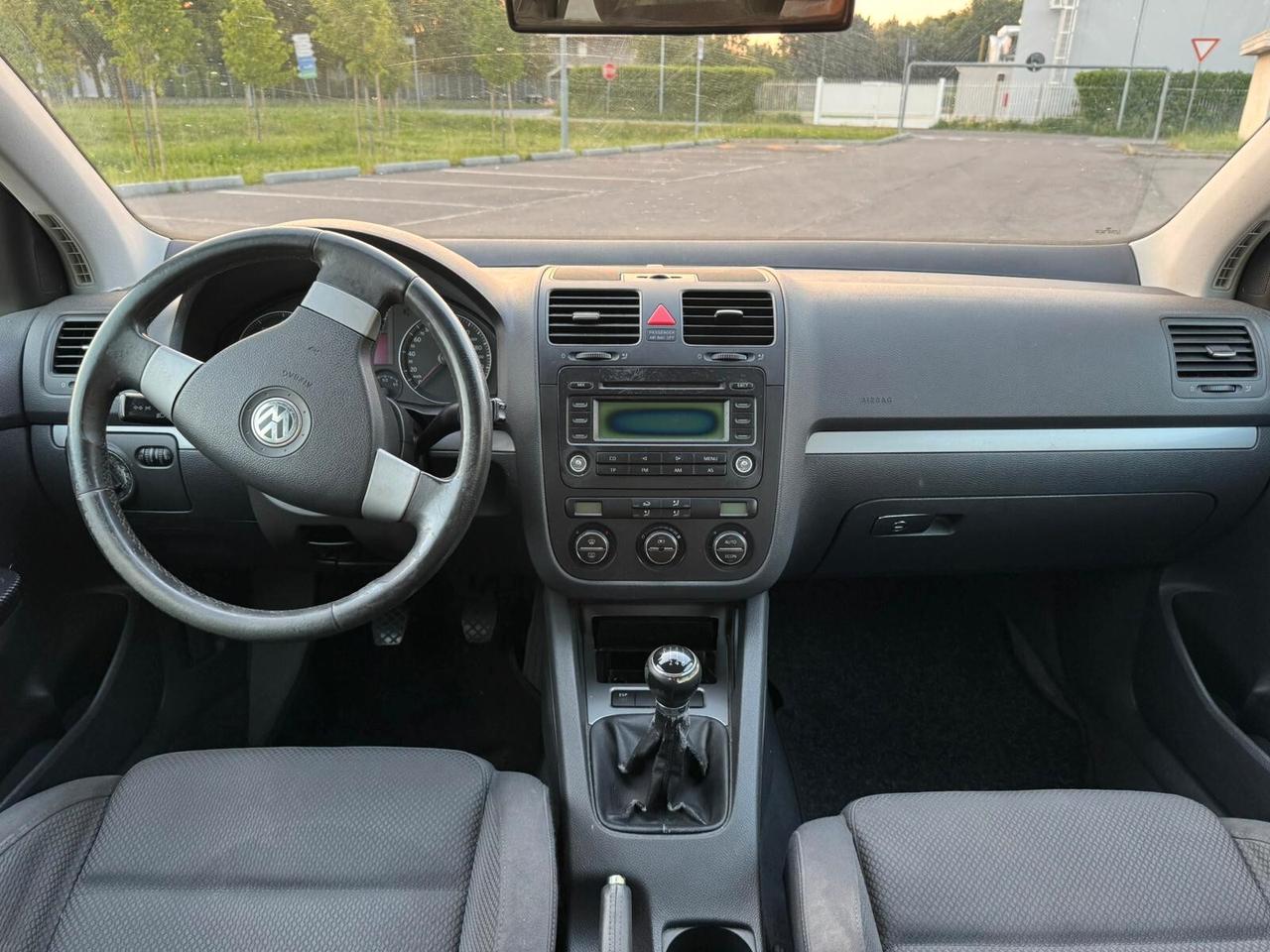 Volkswagen Golf 1.6 16V FSI 5p. Comfortline