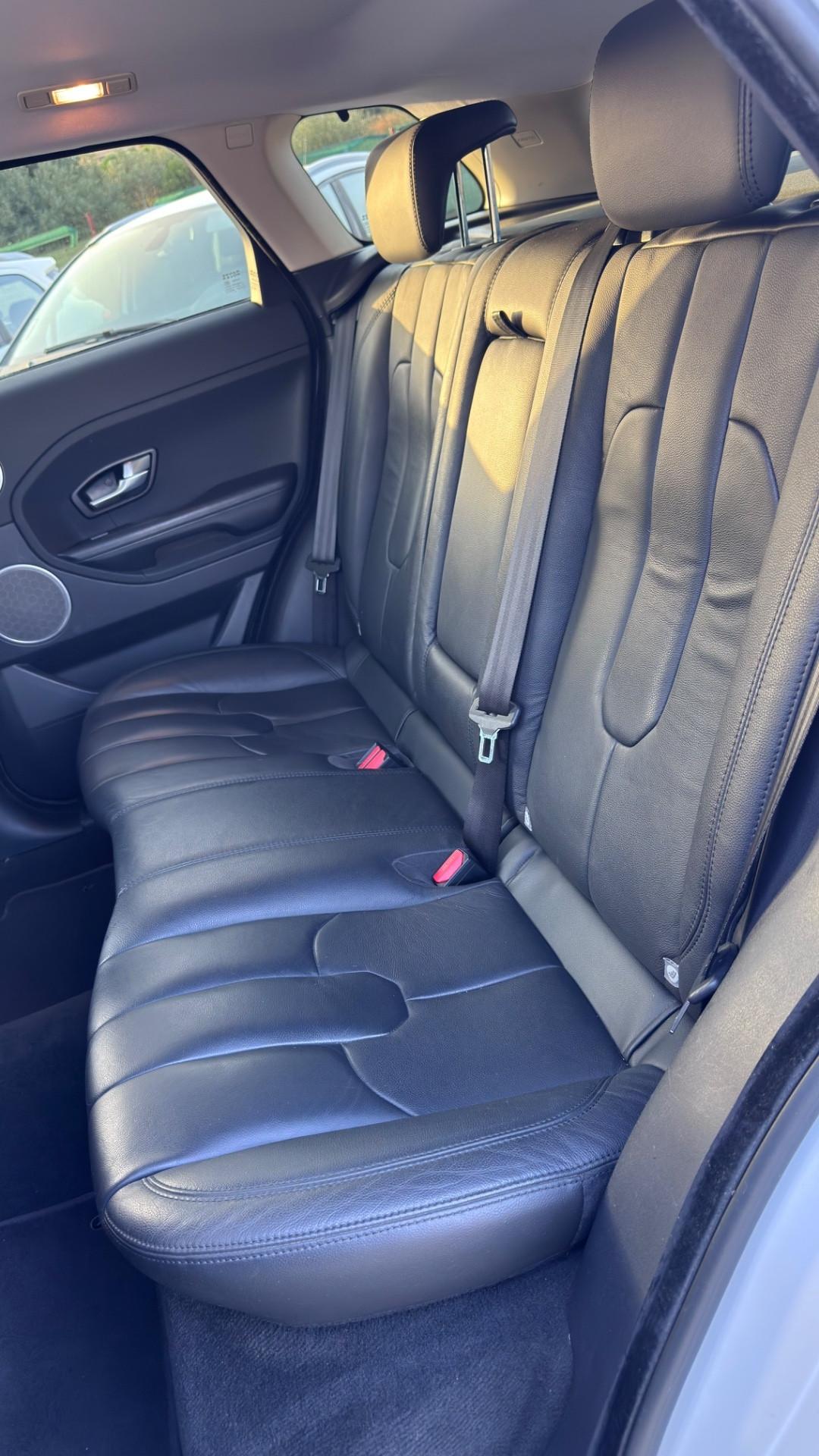 Land Rover Range Evoque 2.2 TD4 5p. Prestige