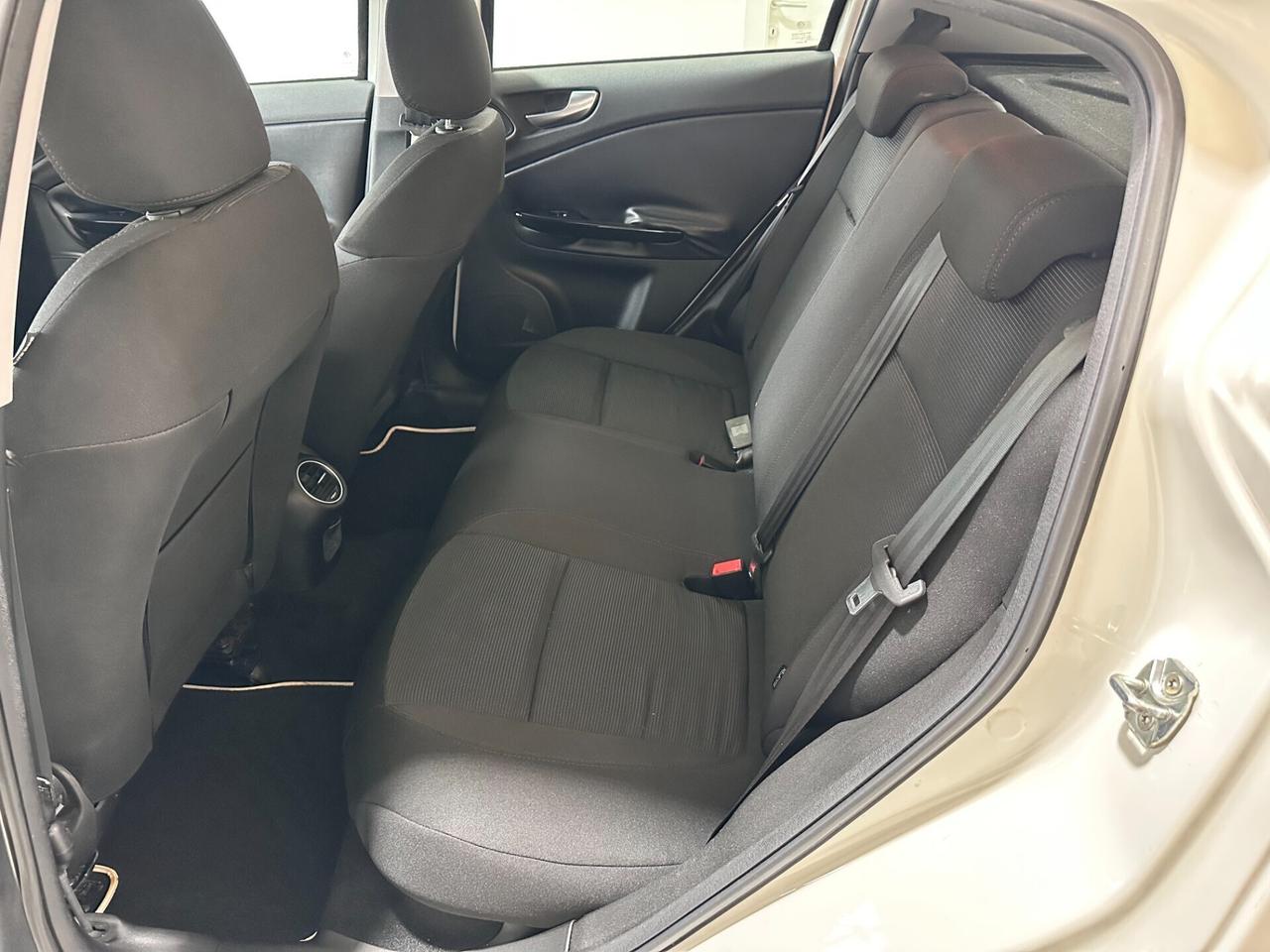 Alfa Romeo Giulietta 1.6 JTDm-2 105 CV Distinctive