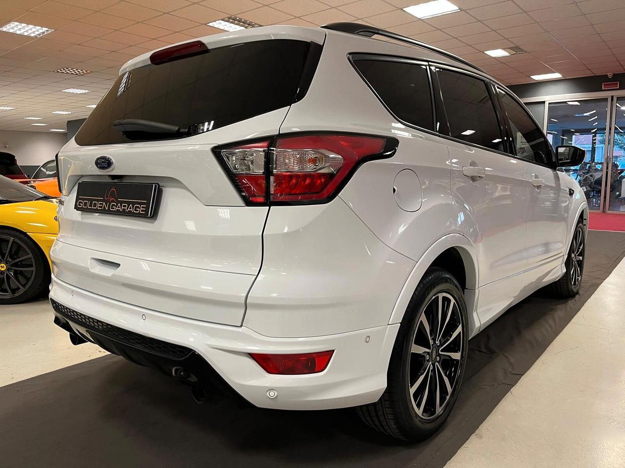 Ford Kuga 2.0 TDCI 120 CV S&S 2WD ST-Line