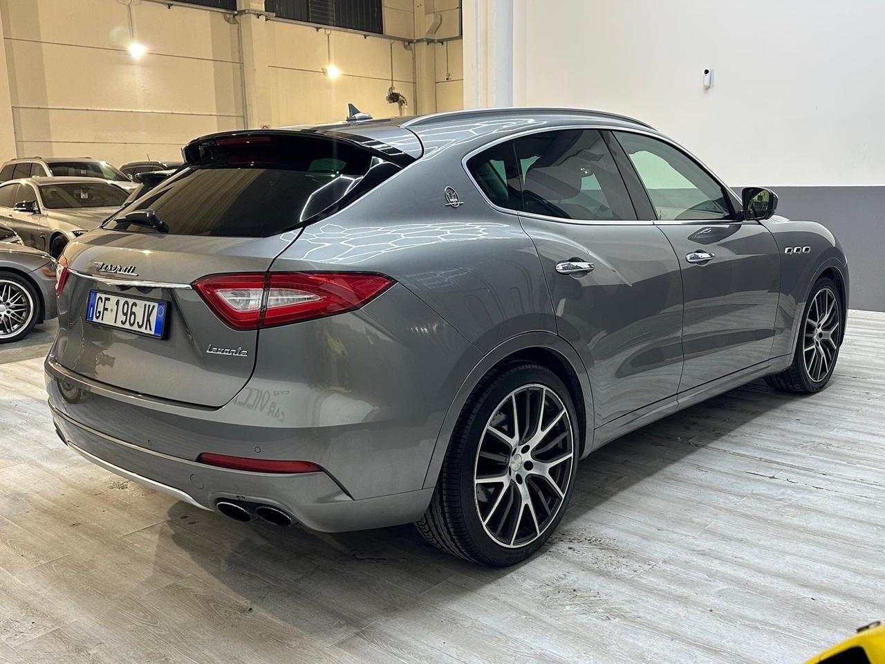 Maserati Levante V6 430cv awd
