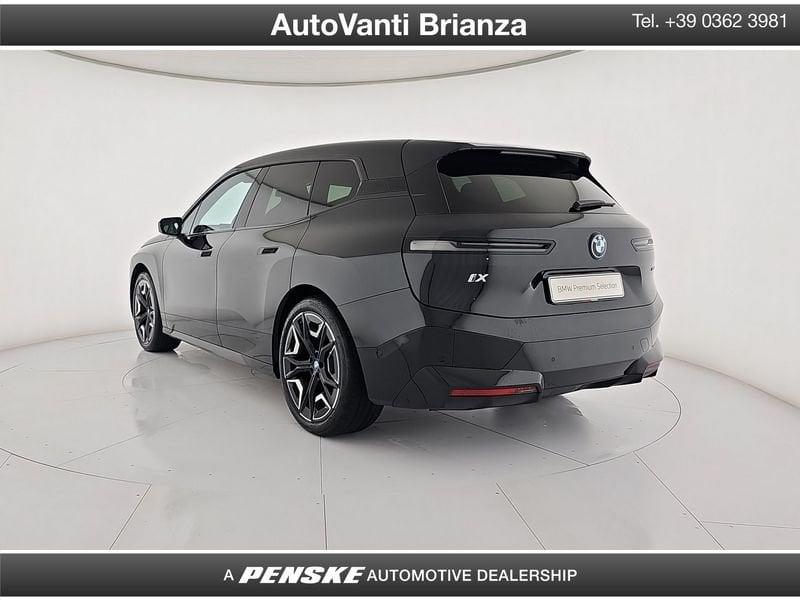 BMW iX iX xDrive50 Pacchetto Sportivo KIT GOMME INVERNALI