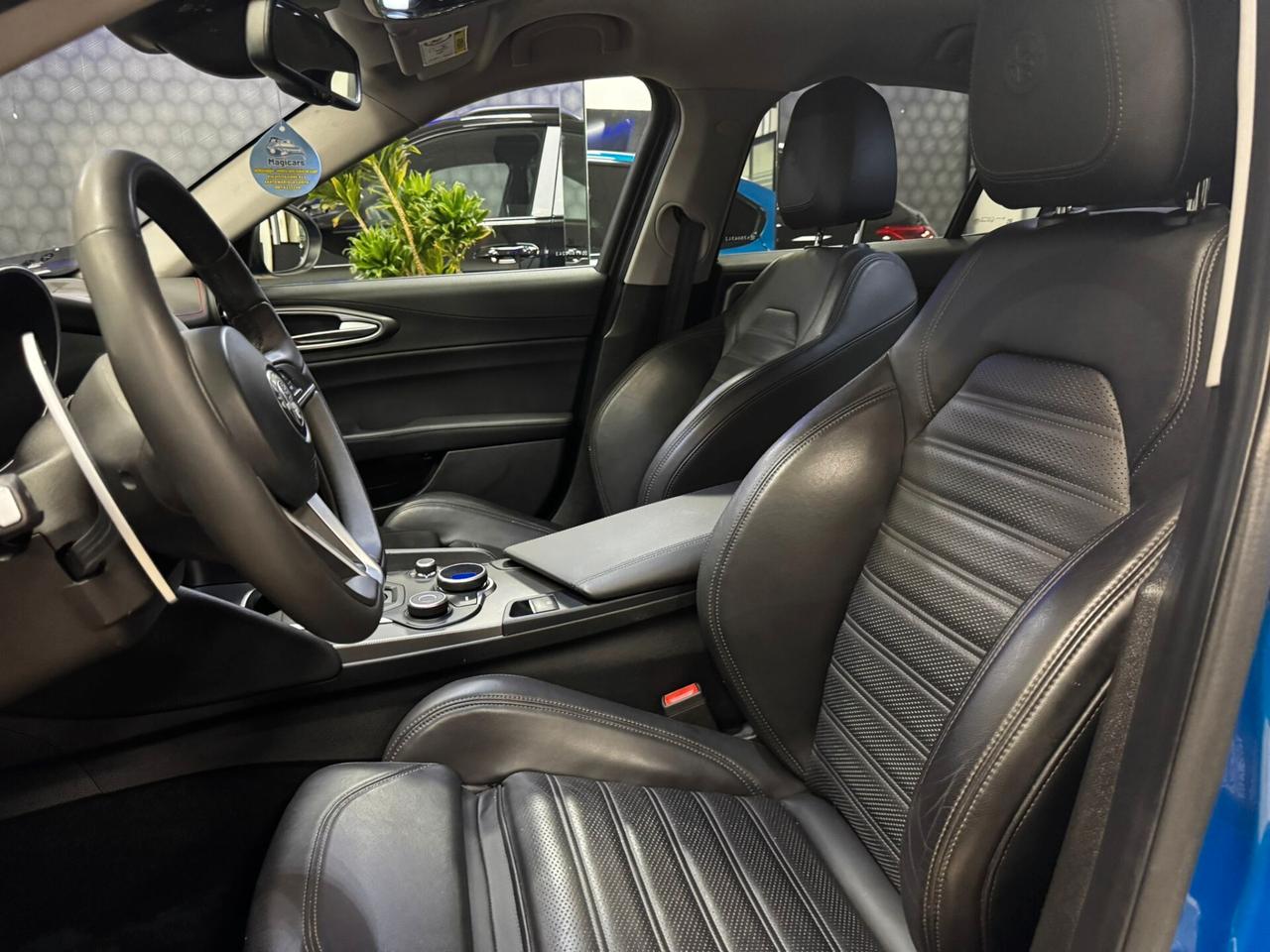 Alfa Romeo Giulia 2.2 Turbodiesel 210 CV AT8 AWD Q4 Veloce Ti