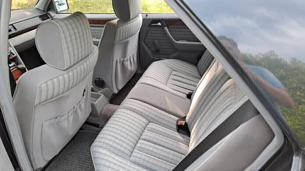 Mercedes-benz E 230 230 e clima