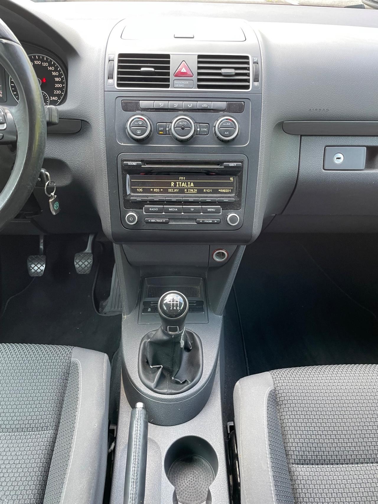 Volkswagen Touran Business 1.6 TDI Comfortline* 7 POSTI *