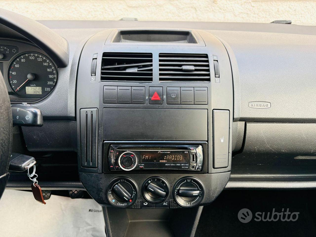 VOLKSWAGEN POLO 1.4 TDI COMFORTLINE (70CV) 5P