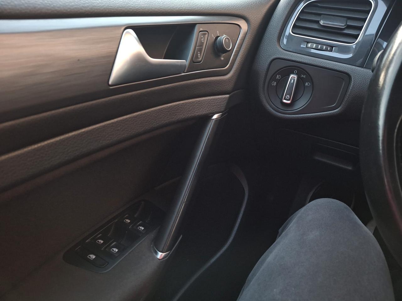 Volkswagen Golf 1.0 TSI 110 CV DSG C.AUTOM. 5p. COMFORT LINE