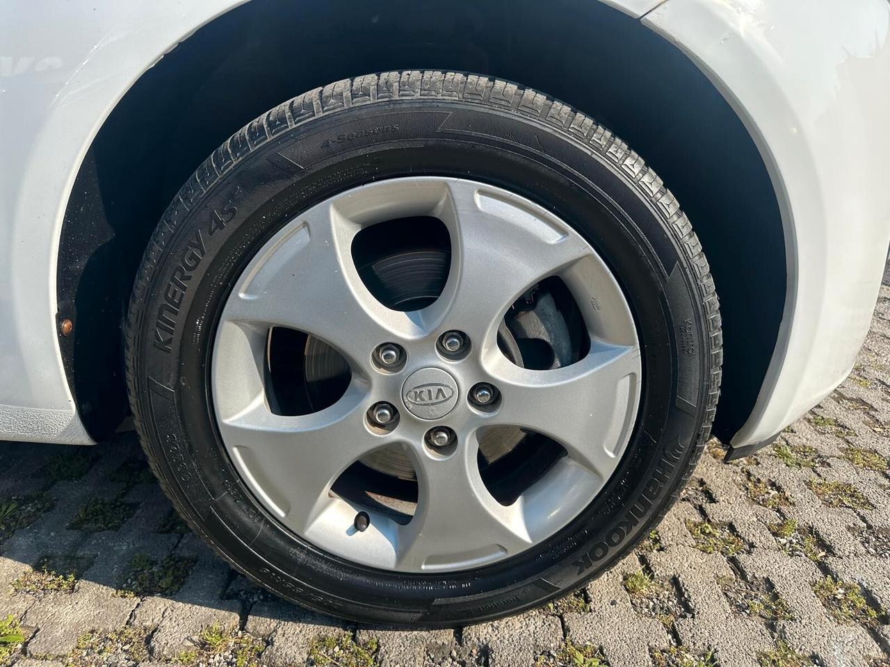 Kia Venga 1.4 CVVT EX ISG-08/2011