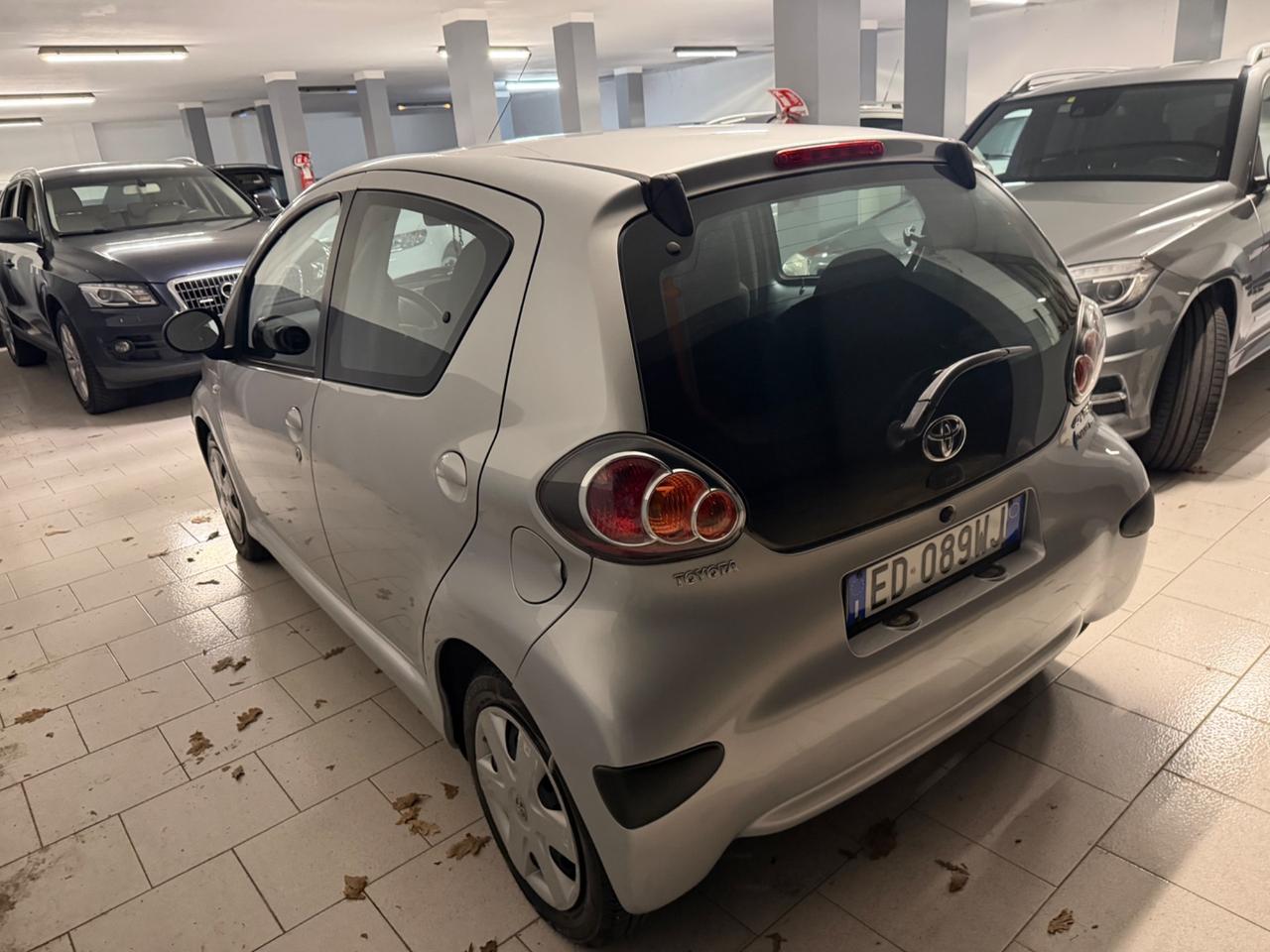 Toyota Aygo 1.0 12V VVT-i 5 porte Now Connect