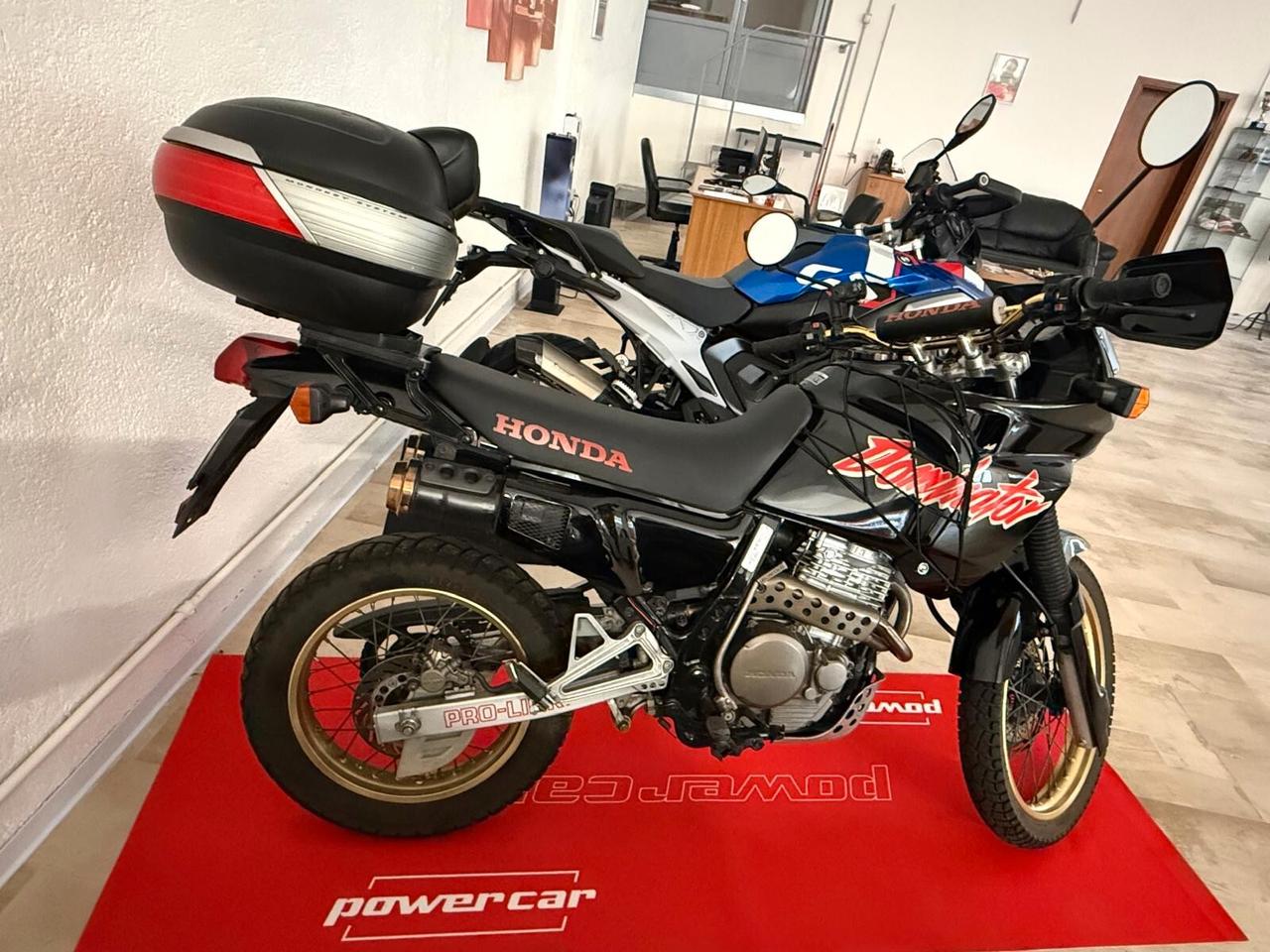 Honda NX 650 Dominator