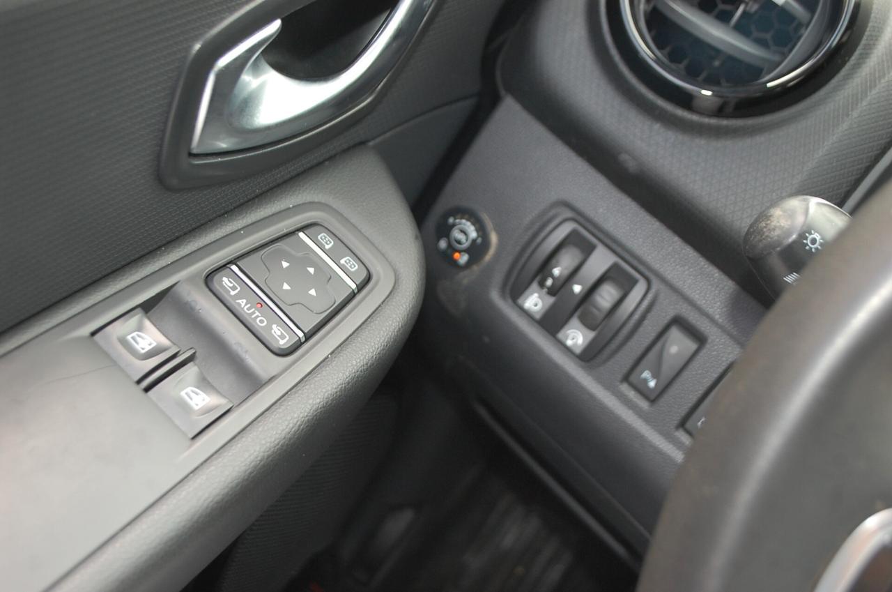 Renault Clio 0.9 TCE energy Zen Gpl 90CV Uff Italy Navi USB