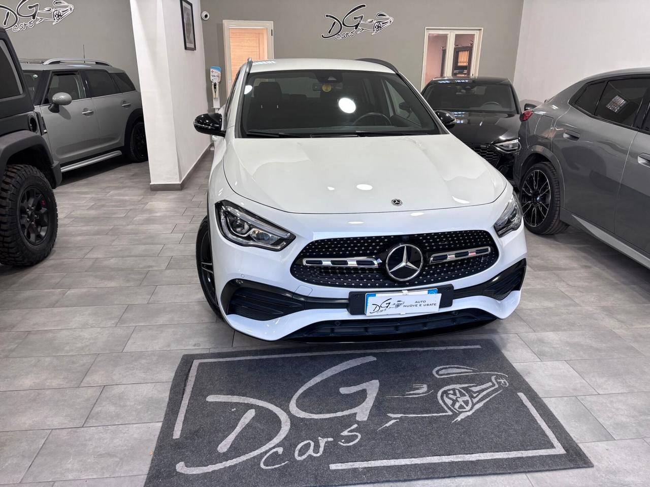 MERCEDES-BENZ GLA200D PREMIUM AMG NAVI-LED