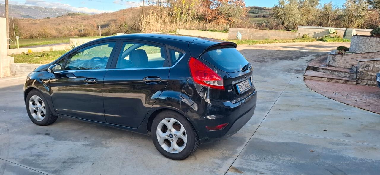 Ford Fiesta 1.4 TDCi 5p. Titanium