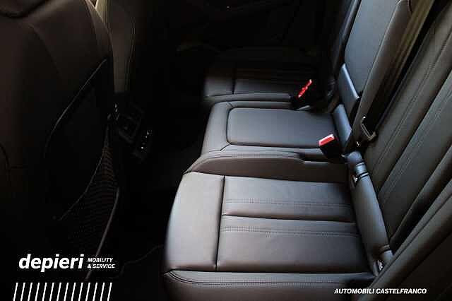 Audi Q5 TDi S tronic quattro Launch edition one mHEV+