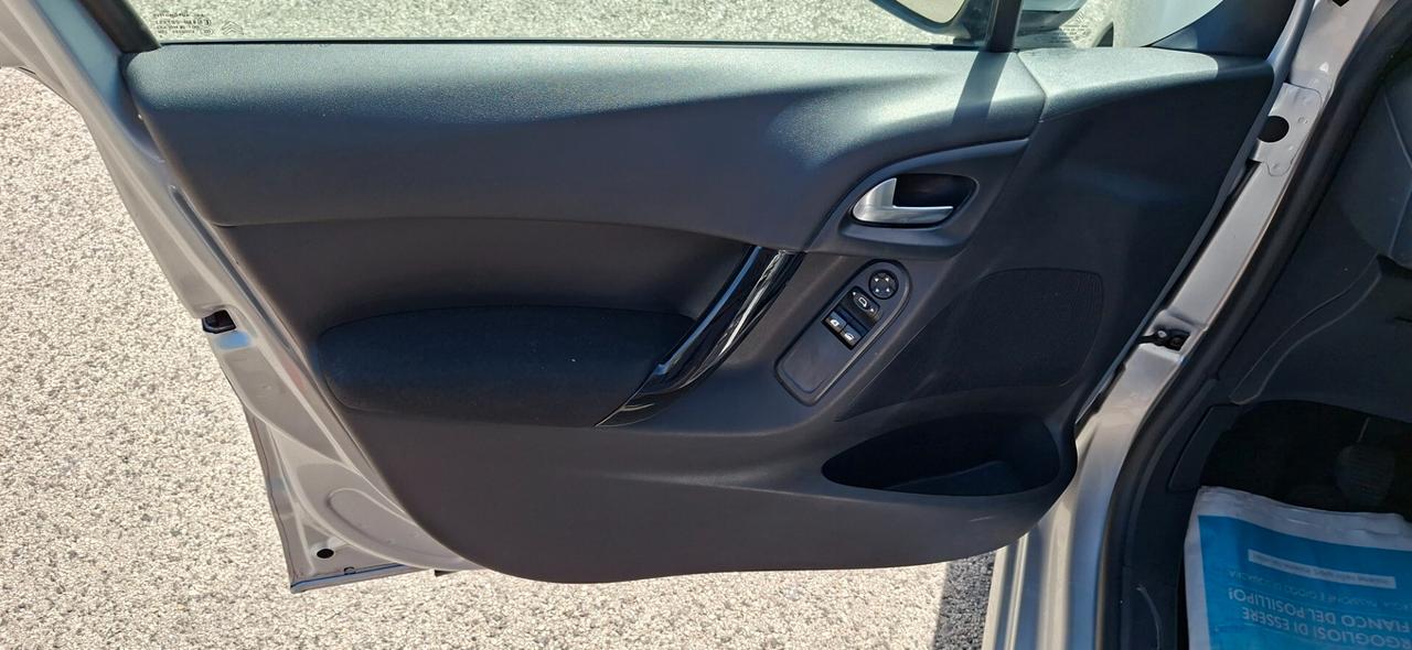 Citroen C3 PureTech 82 GPL Shine
