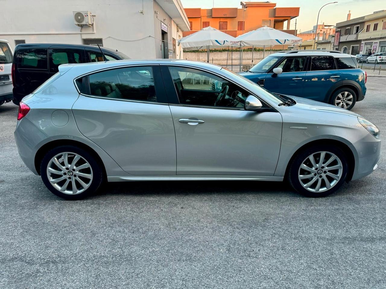 Alfa Romeo Giulietta 1.6 JTDm-2 105 CV Exclusive