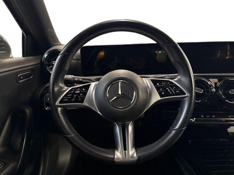 Mercedes-Benz Classe A A 180 d Advanced auto