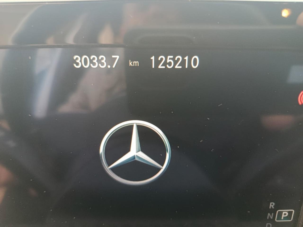 Mercedes-benz A 200 d Automatic Premium Sedan