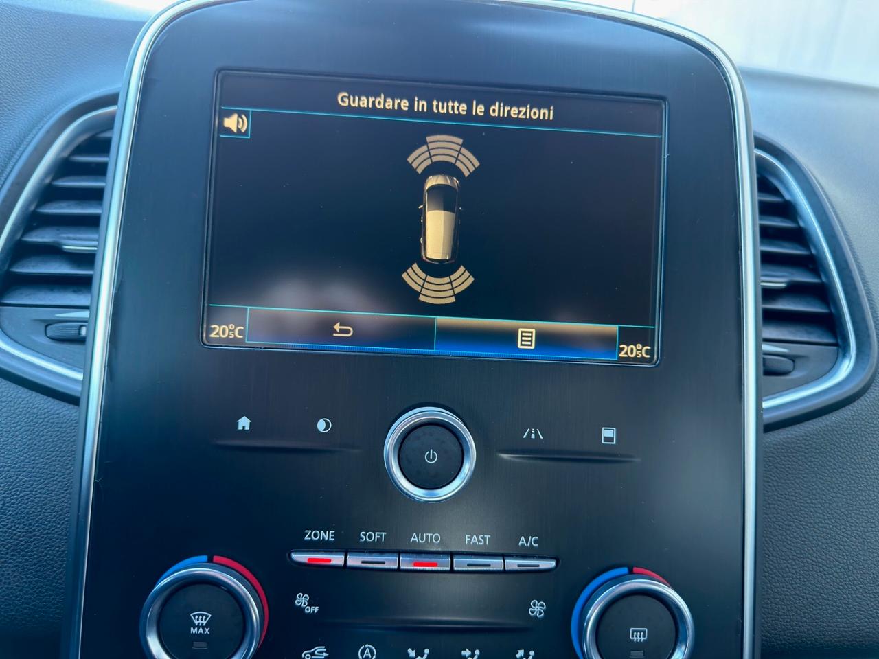 Renault Scenic Scénic TCe 140 CV FAP Intens