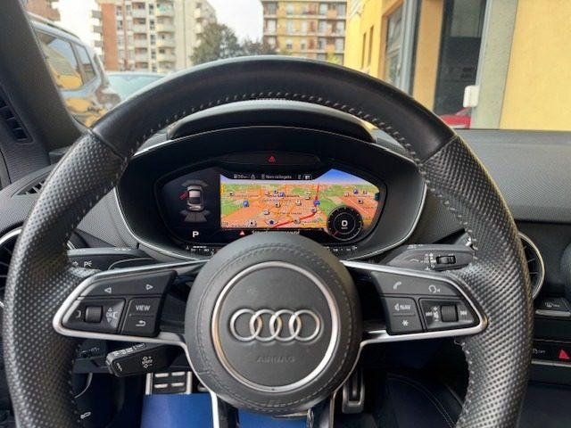 AUDI TTS Coupé TFSI quattro S tronic sport attitude