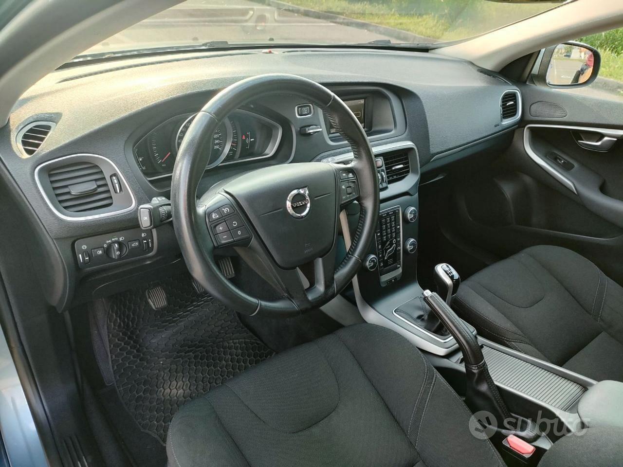 VOLVO V40 D2 Business ProM-Mo