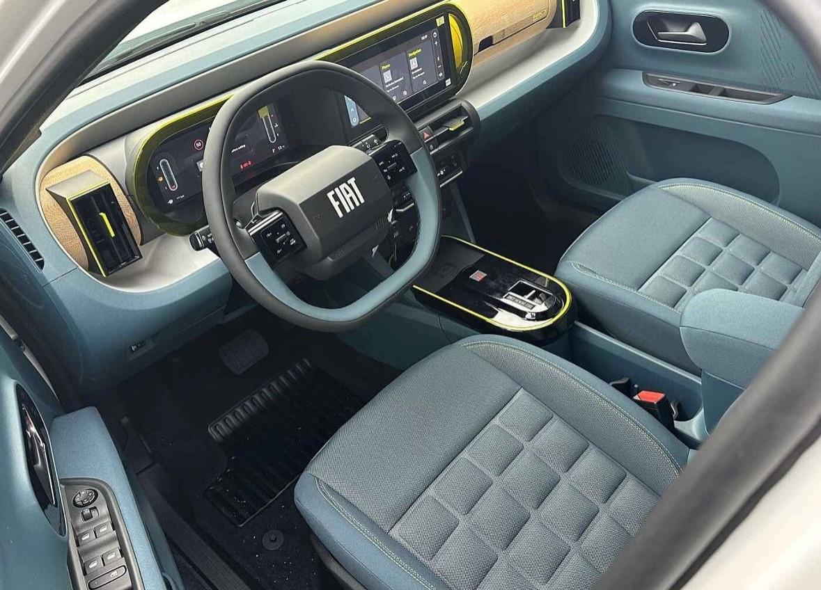 Fiat Grande Panda 1.2 Hybrid 110 CV S&S La Prima