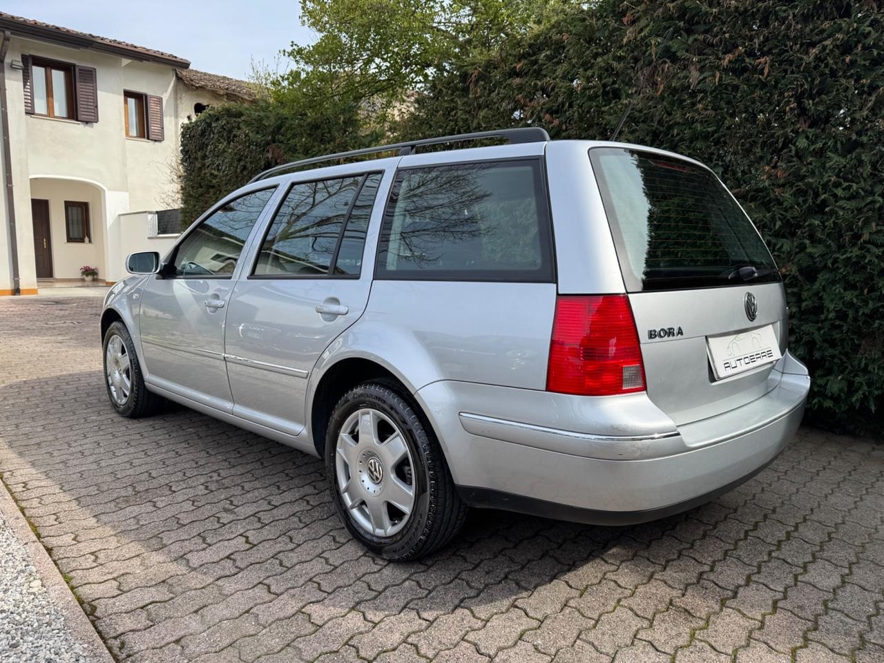 Volkswagen Bora 1.6 16V cat Variant Highline