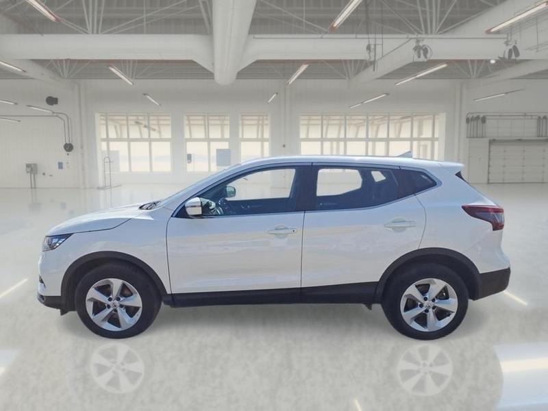 NISSAN QASHQAI 1.3 DIG-T 140 Business