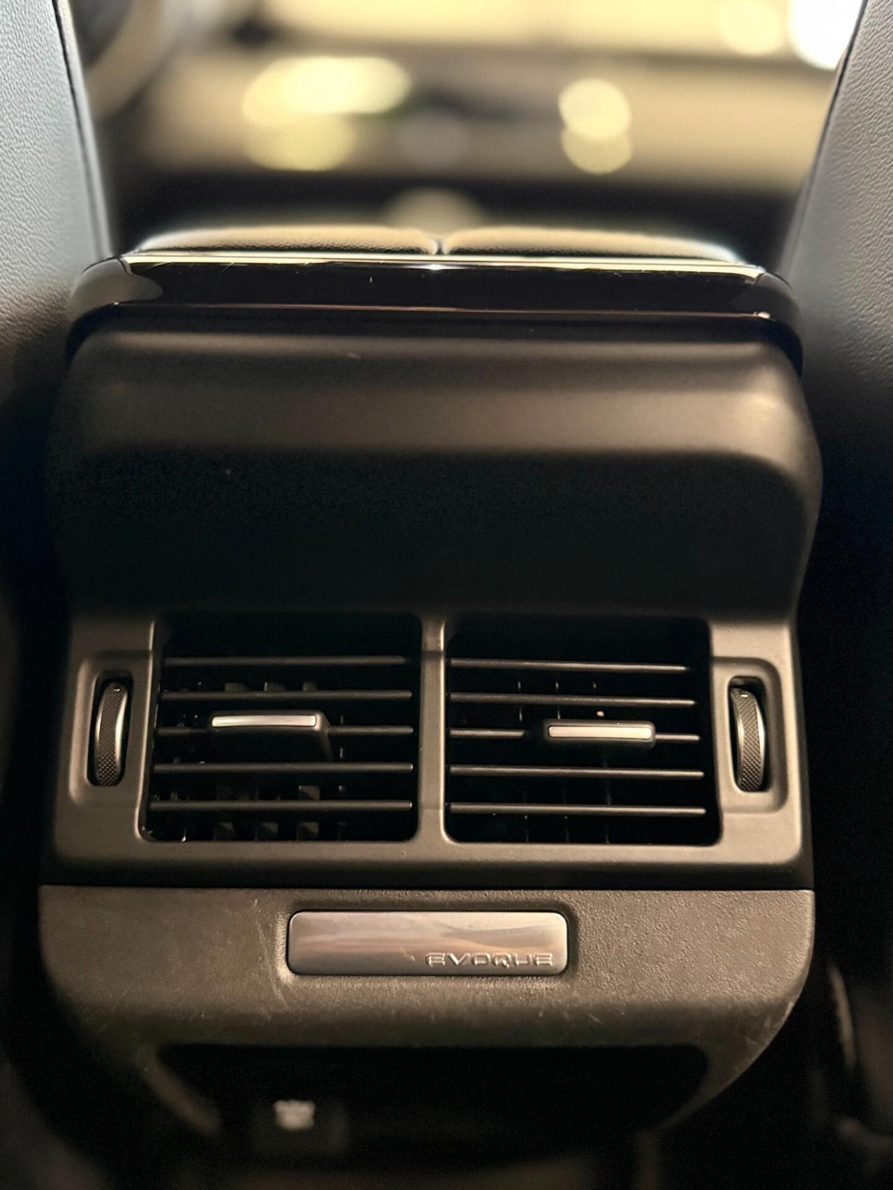 Land Rover Range Evoque 2.0d i4 mhev R-Dynamic 204cv auto NAVI,TELECAMERA,APPLE CARPLAY,VIRTUAL COCKPIT,ANDROID AUTO,INTERNI