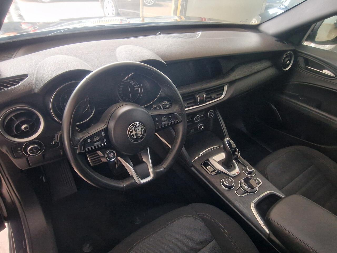 Alfa Romeo Stelvio 2022