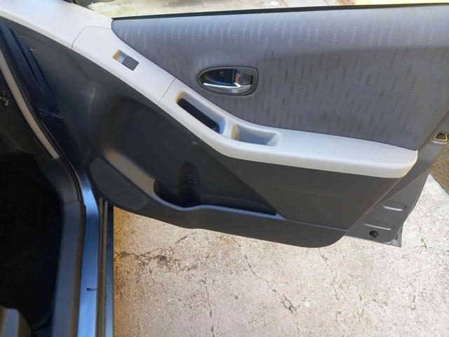 TOYOTA Yaris 1.3 5 porte Sol NEOPATENTATI