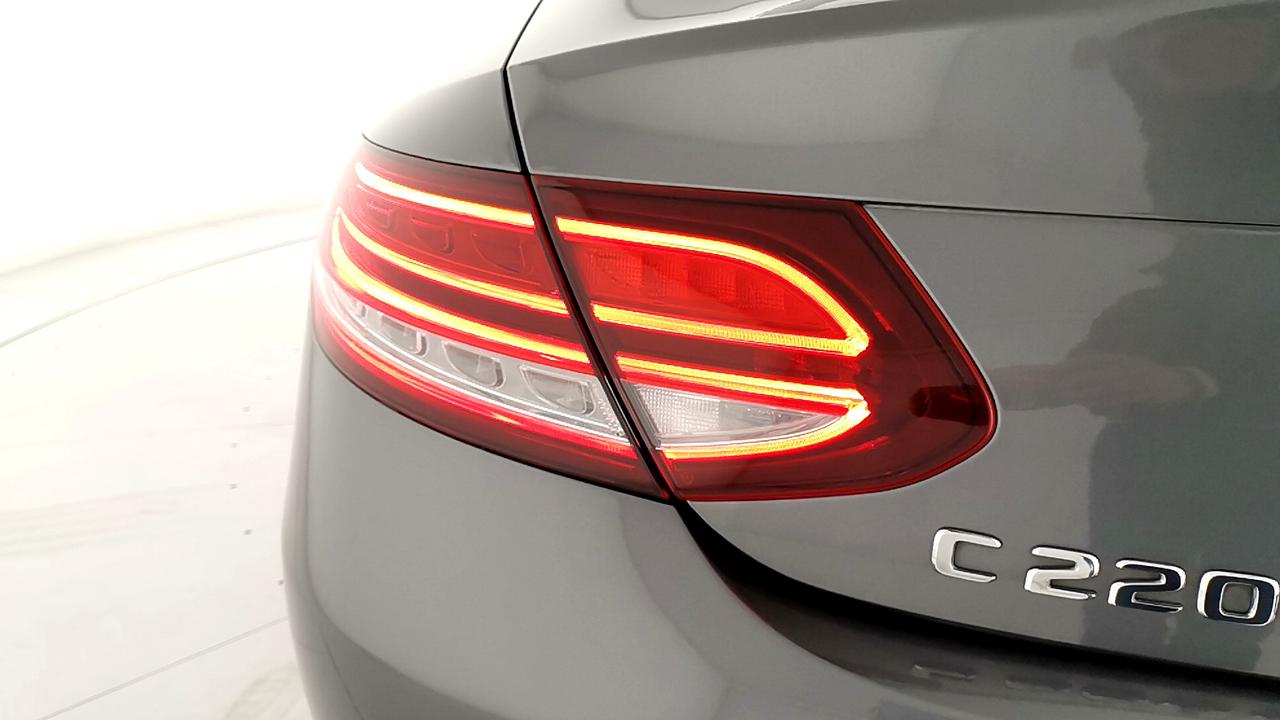 Mercedes-Benz Classe C-C205 2018 Coupe - C coupe 220 d Sport auto