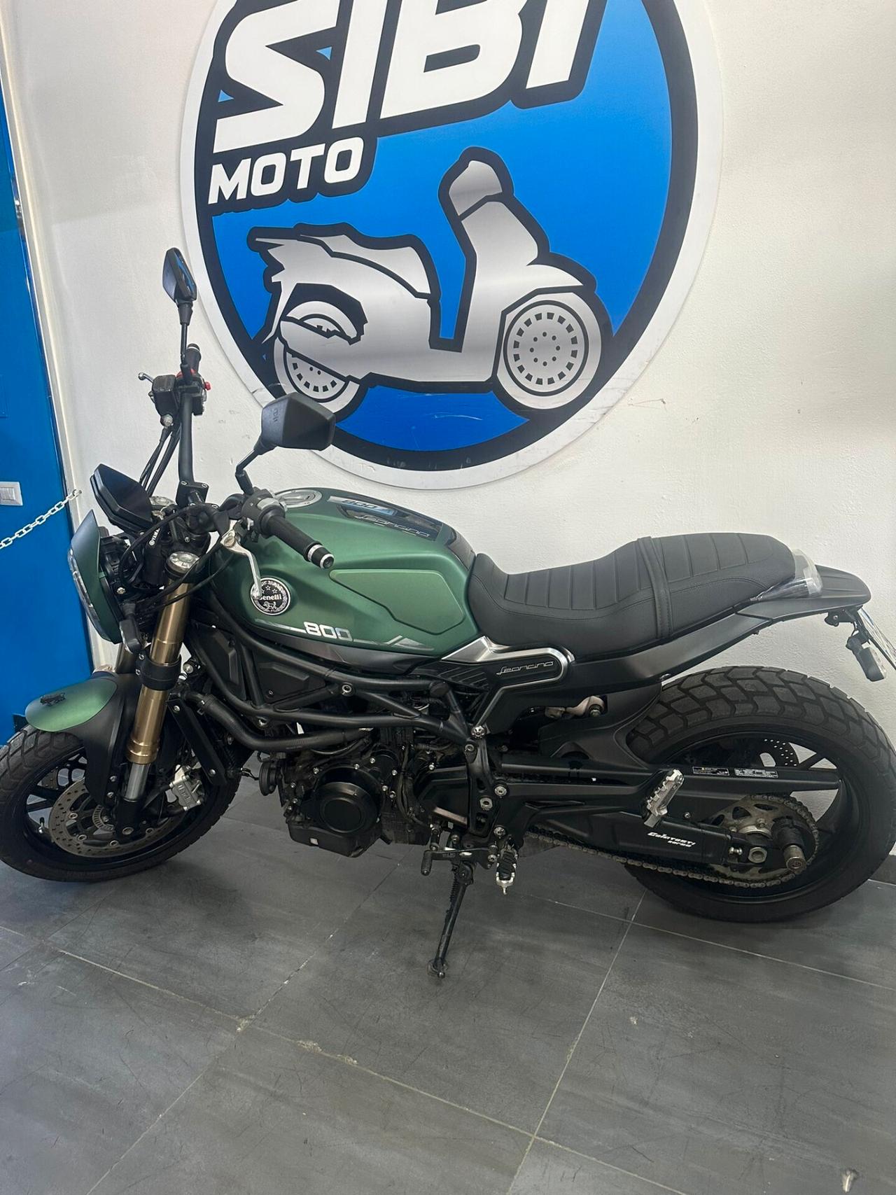 BENELLI LEONCINO 800