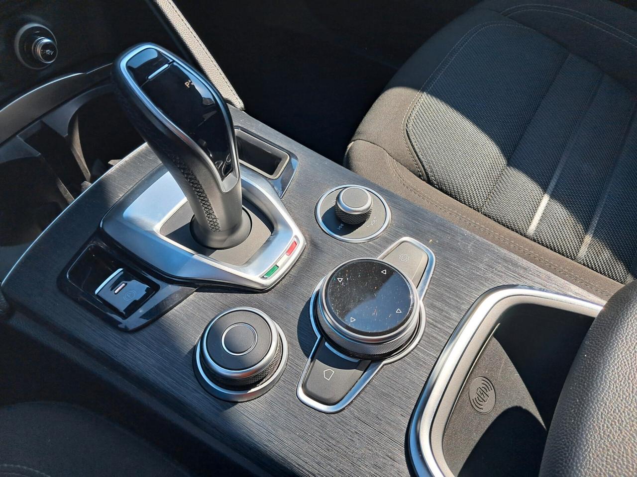 Alfa Romeo Stelvio 2.2 Td 160 cv AT8 RWD Business