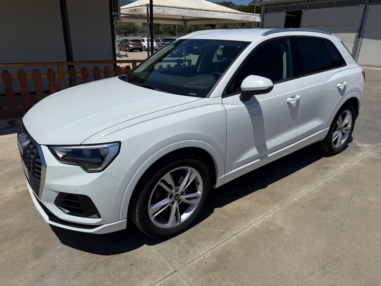 Audi Q3 35 TDI S tronic Business Advanced