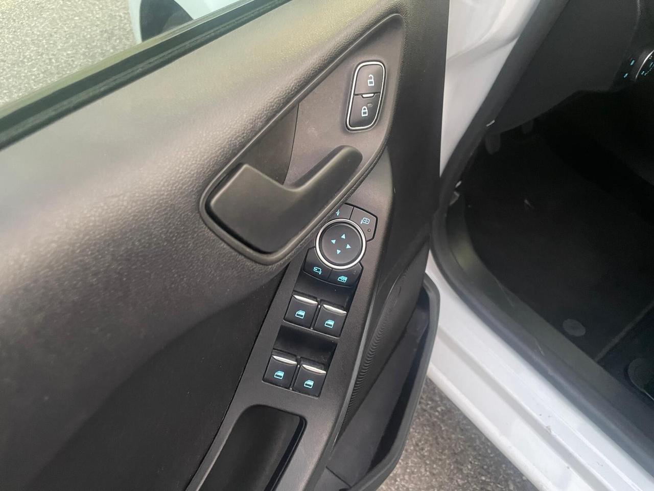 Ford Fiesta 1.5 EcoBlue 5 porte Titanium