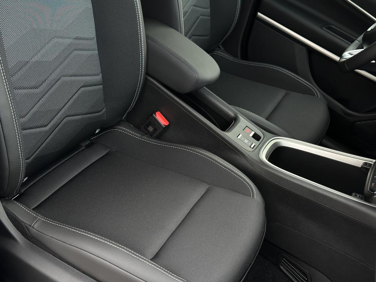 Jeep Avenger 1.2 Turbo 110 CV MHEV Summit